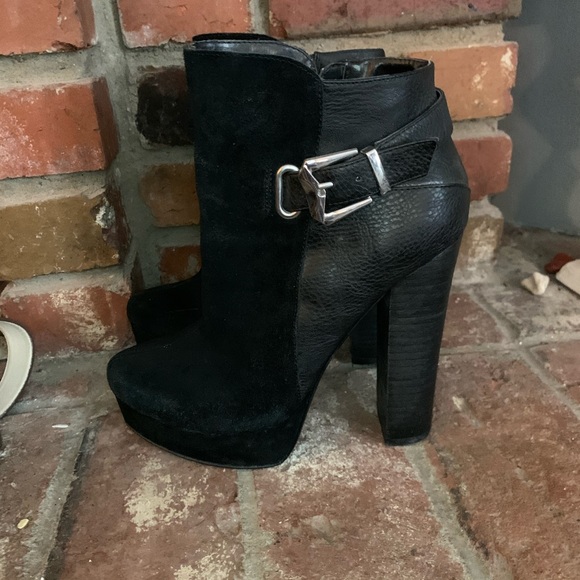 Leather Platform boots with buckle - Picture 2 of 6